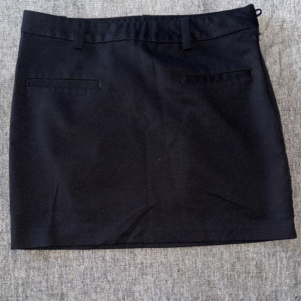 H&M Black Mini Skirt